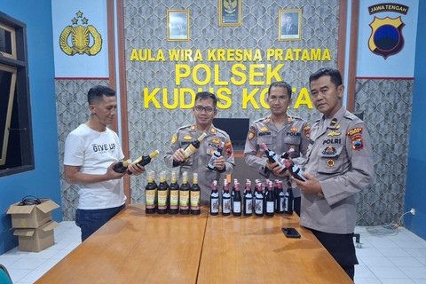 Polsek Kudus Kota meringkus pemuda berinisial DA. Foto: Polsek Kudus Kota