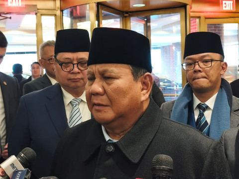 Presiden Republik Indonesia Prabowo Subianto usai menghadiri KTT Board of Peace (BoP) atau Dewan Perdamaian di Washington DC, Amerika Serikat, Kamis (19/2). Foto: Zamachsyari/kumparan
