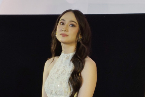 Laura Moane saat acara konferensi pers series A dan Z: InsyaAllah Cinta di kawasan Jakarta Pusat, Kamis (19/2/2026). Foto: Salsha Okta Fairuz/kumparan