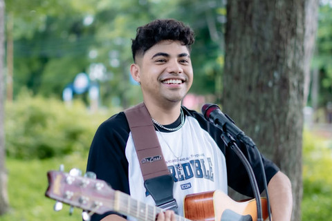 Jebolan Indonesian Idol, Piche Kota. Foto: Instagram/ @pichekota_