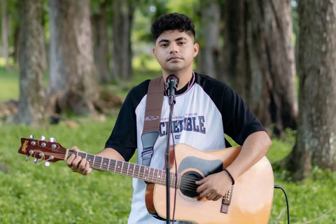 Jebolan Indonesian Idol, Piche Kota. Foto: Instagram/ @pichekota_