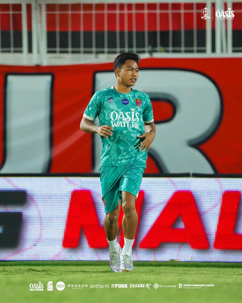 Pesepak bola Persijap Jepara Rahmat Hidayat. Foto: Instagram @persijap_jepara