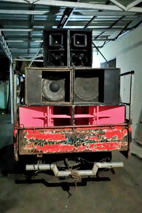 Polisi amankan mobil sound horeg yang ganggu masyarakat. Foto: Dok. Polres Kudus