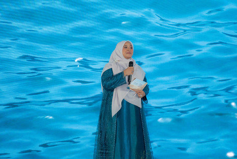 Silmy Risman saat sampaikan pesannya soal buku Doa Tenang. Foto: Wardah