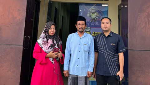 Seorang tukang ojek pangkalan, Al Amin Maksum (tengah), ditetapkan tersangka oleh polisi. Foto: Kuasa Hukum Raden Yayan