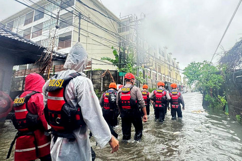 Suasana banjir di Kelurahan Sanur, Denpasar, Bali, Selasa (24/2). Foto: Dok. Istimewa
