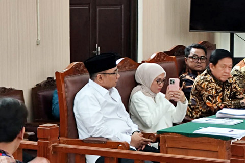 Eks Menag, Yaqut Cholil Qoumas alias Gus Yaqut, menghadiri sidang perdana praperadilannya di Pengadilan Negeri Jakarta Selatan, Selasa (24/2). Foto: Jonathan Devin/kumparan