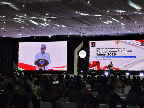 Menko Pangan, Zulkifli Hasan saat memberikan sambutan sekaligus membuka acara Rakornas Pengelolaan Sampah Tahun 2026 di Balai Kartini, Jakarta pada Rabu (25/2/2026).  Foto: Luthfi Humam/kumparan