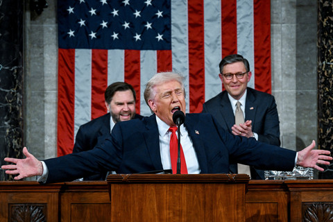 Presiden AS Donald Trump menyampaikan pidato kenegaraan di Gedung Capitol AS di Washington DC. Foto: Kenny Holston/The New York Times/HO via Reuters