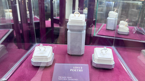 Love Poetry Promise Ring Natural Diamond. Foto: kumparan
