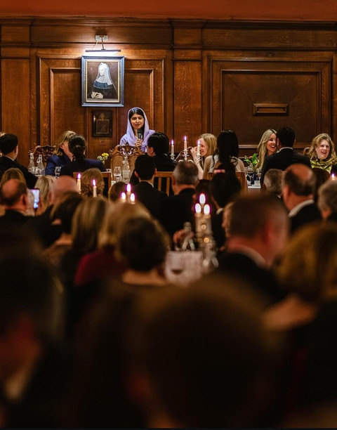 Malala Yousafzai berpidato di Lady Margaret Hall (LMH). Foto: Instagram @lmhoxford