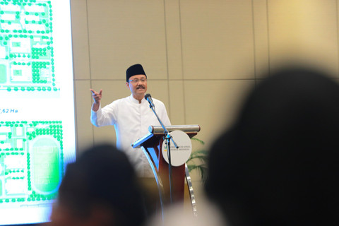 Menteri Sosial Saifullah Yusuf (Gus Ipul) menghadiri pembukaan kegiatan Percepatan Penyusunan SKP dan Penguatan Manajemen ASN Bagi Guru Sekolah Rakyat di Tangerang, Kamis (26/2/2026). Foto: Kemensos RI