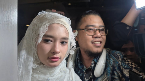 Inara Rusli datang ke acara ulang tahun Eddies Adelia, di Petamburan, Jakarta Pusat, Kamis (26/2/2026). Foto: Giovanni/kumparan