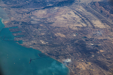 Pemandangan udara Pelabuhan Fujairah, Uni Emirat Arab di Selat Hormuz , 10 Desember 2023. Foto: REUTERS/Stringer