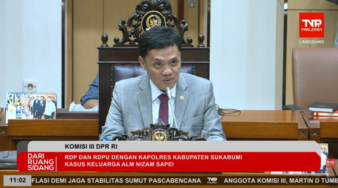 Habiburokhman, Ketua Komisi III DPR RI saat memberikan paparannya dalam agenda RDP dan RDPU dengan Kapolres Kabupaten Sukabumi, keluarga Alm Nizam Sapei beserta Kuasa Hukumnya yang disiarkan secara langsung di Kompleks Parlemen, Jakarta, Senin (2/3). Foto: YouTube/ TVR Parlemen