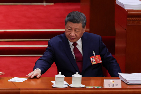 Presiden China Xi Jinping menghadiri sidang tahunan badan penasihat parlemen Tiongkok yaitu Majelis Permusyawaratan Politik Rakyat China (CPPCC) di Balai Agung Rakyat, Beijing, China, Rabu (4/3/2026). Foto: Florence Lo/REUTERS