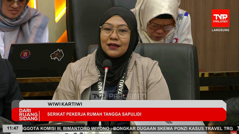 Serikat PRT Sapulidi, Wiwi Kartiwi memberikan paparan saat RDPU Baleg DPR RI dalam rangka penyusunan RUU tentang pelindungan pekerja rumah tangga (PRT) yang disiarkan langsung di Kompleks Parlemen, Senayan, Jakarta, Kamis (5/3). Foto: YouTube/ TVR Parlemen