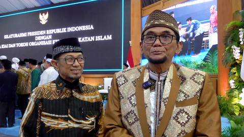 Subki Al-Bughury dan Ustaz Wijayanto usai menghadiri buka puasa bersama dengan Presiden Prabowo di Istana Kepresidenan Jakarta, Kamis (5/3). Foto: Dok Bakom RI