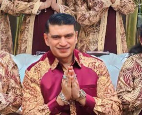 Mukhtaruddin Ashraff Abu, suami Bupati Pekalongan Fadia Arafiq yang merupakan Anggota DPR RI. Foto: Dok. TikTok @fadia.arafiq.real