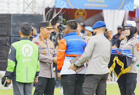 Kapolri Jenderal Listyo Sigit Prabowo di Stadion Bumi Sriwijaya, Minggu (8/3). Dok. Polri