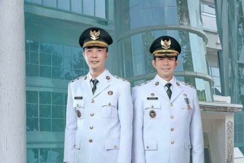 Bupati dan Wakil Bupati Rejang Lebong Muhammad Fikri dan Hendri. Foto: Instagram/ @kemenagrl