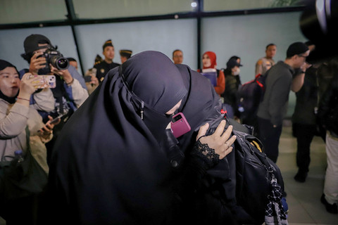 WNI yang tinggal di Iran tiba di Bandara Soekarno-Hatta, Jakarta, Selasa (10/3/2026). Foto: Jamal Ramadhan/kumparan