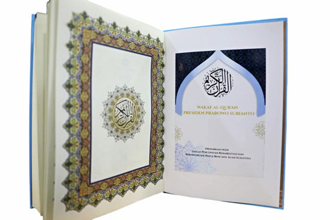 Wujud Al-Quran yang diwakafkan Presiden Prabowo Subianto kepada masyarakat terdampak bencana Sumatera. dok Kemendagri Foto: Dok. Kemendagri