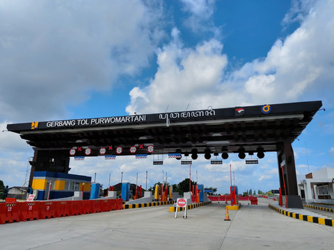 Tol Yogya-Solo segmen Prambanan-Purwomartani di Kabupaten Sleman yang dibuka fungsional selama arus mudik dan arus balik pada Lebaran 2026. Foto: Arfiansyah Panji Purnandaru/kumparan