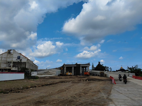 Tol Yogya-Solo segmen Prambanan-Purwomartani di Kabupaten Sleman yang dibuka fungsional selama arus mudik dan arus balik pada Lebaran 2026. Foto: Arfiansyah Panji Purnandaru/kumparan