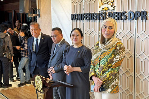 Konferensi pers pimpinan DPR RI oleh Ketua DPR RI, Puan Maharani di DPR, Kamis (12/3). Foto: Abid Raihan/kumparan