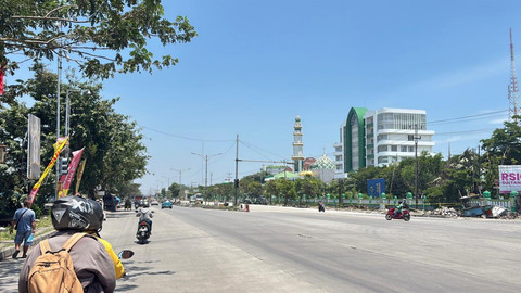 Kondisi Jalan Kaligawe Raya, Kamis (12/3/2026). Foto: Intan Alliva/kumparan