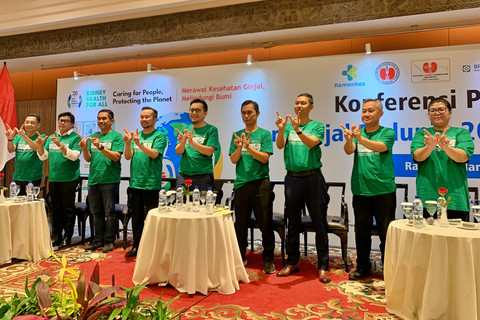 Seluruh panelis dalam acara merawat kesehatan ginjal, melindungi bumi, Rabu (11/3). Foto: Sarah Tri Wulandari/kumparan