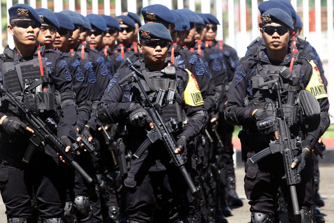 Personel Brimob mengikuti apel siaga gelar pasukan Operasi Ketupat Lodaya 2026 di Stadion Pakansari, Kabupaten Bogor, Jawa Barat, Kamis (12/3/2026). Foto: Yulius Satria Wijaya/ANTARA FOTO