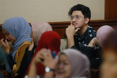 Terdakwa Ammar Zoni saat menjalankan sidang tuntutan terkait penyalahgunaan narkotika di Pengadilan Negeri Jakarta Pusat, Jakarta, Kamis, (12/3/2026). Foto: Agus Apriyanto