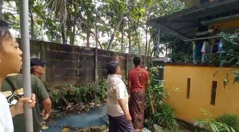 Lokasi anak yang mengalami luka-luka setelah diserang monyet liar di Desa Pantai Makmur, Kecamatan Tarumajaya, Kabupaten Bekasi. Foto: Dok. Istimewa