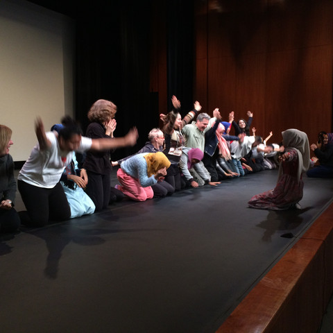 Kegiatan workshop Tim Tari Aceh bersama komunitasi Asia Socety, New York, Amerika Serikat (Dok. pribadi, 2014)