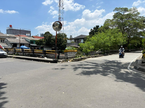 Lokasi penyiraman air keras terhadap Wakil Koordinator KontraS, Andrie Yunus, di Salemba, Jakarta Pusat, pada Sabtu (14/3/2026).  Foto: Abid Raihan/kumparan