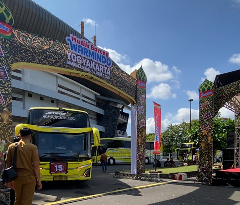 Mudik bareng gratis penjual Warmindo di DIY. Foto: Pandangan Jogja/Resti Damayanti