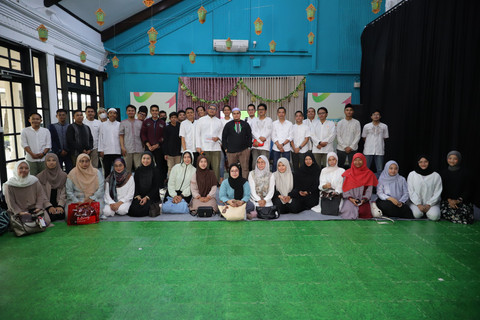 Keseruan teman kumparan Saat Ngabuburit di kumparan Hangout. Foto: kumparan