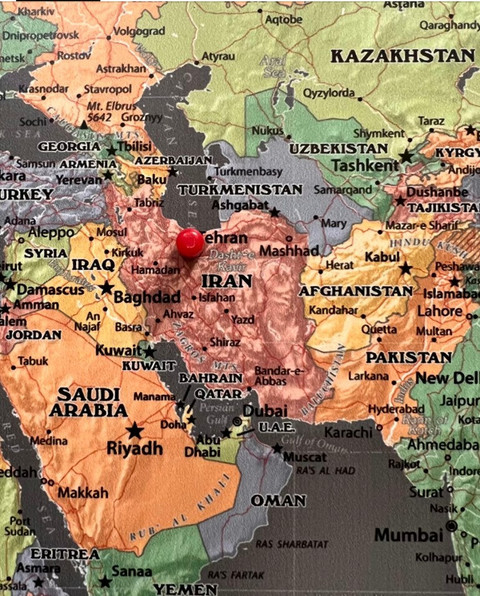 Peta Timur Tengah, wilayah konflik Iran. Foto: mana5280/Unsplash