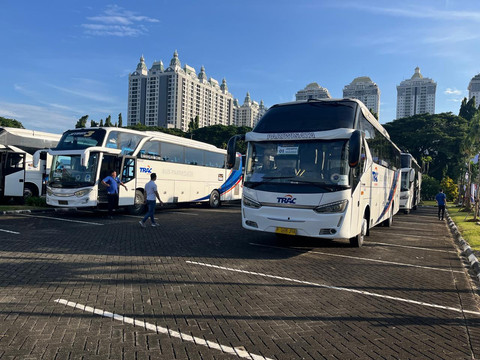 PT Astra Otoparts Tbk menggelar mudik gratis ke Jawa Tengah dan Jawa Timur. Foto: Fitra Andrianto/kumparan