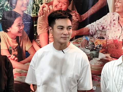 Baim Wong saat acara media junket peluncuran teaser dan poster film Semua Akan Baik-Baik Saja di kawasan Jakarta Selatan, Selasa (17/3/2026). Foto: Salsha Okta Fairuz/kumparan