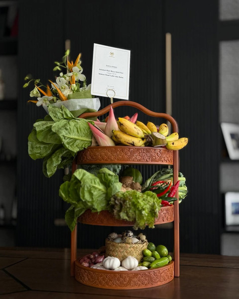 Hampers Lebaran dari Presiden Prabowo Subianto. Foto: Instagram/@ipangwahid