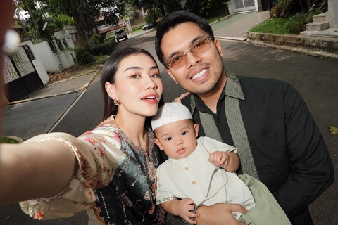 Selebriti rayakan Lebaran Hari Pertama. Foto: Instagram/ @aaliyah.massaid