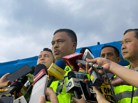 Kakorlantas Polri Irjen Pol Agus Suryonugroho di Km 29, Cikarang Utara, Sabtu (21/3). Foto: Rayyan/Kumparan