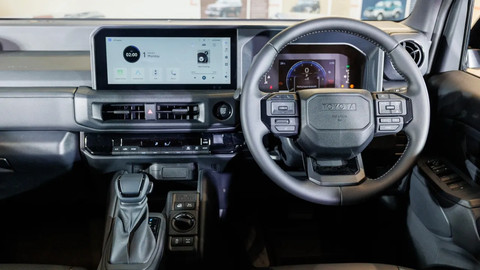 Toyota Land Cruiser FJ resmi meluncur di Thailand. Foto: Dok. Thairath