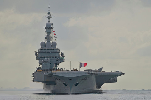 Kapal Induk Prancis Charles de Gaulle. Foto: DLeng/Shutterstock