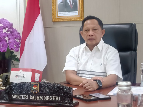 Menteri Dalam Negeri, Tito Karnavian saat di kediamannya di Widya Candra I, Jakarta Selatan, Senin (23/3). Foto: Ryan Iqbal/kumparan