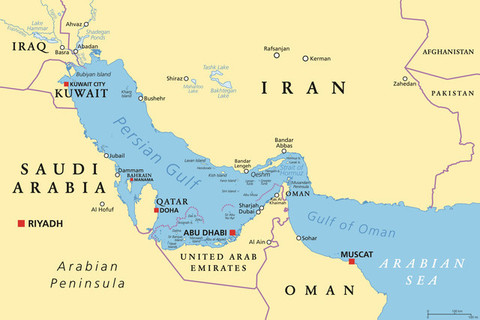 Ilustrasi Selat Hormuz dan Teluk Persia. Foto: Peter Hermes Furian/Shutterstock via Kumparan