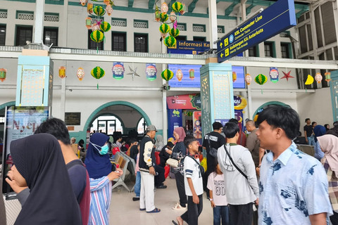 Suasana Stasiun Pasar Senen, Jakarta, Selasa (24/3/2026). Foto: Jeni Ritanti/kumparan
